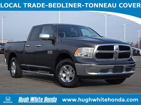 Used 2015 RAM 1500 Classic SLT image 1