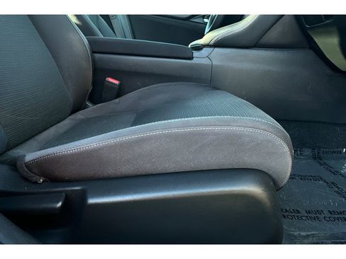 Used 2019 Honda Insight EX image 22