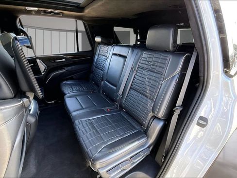 Used 2021 Cadillac Escalade Sport Platinum AWD/4WD image 28