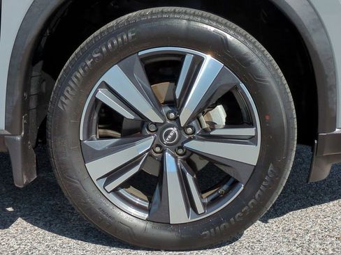 Certified 2023 Nissan Rogue SL image 11