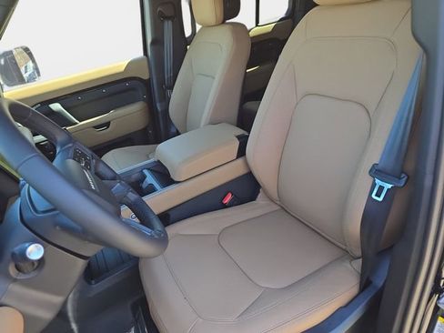 New 2026 Land Rover Defender 110 X-Dynamic SE AWD/4WD image 12