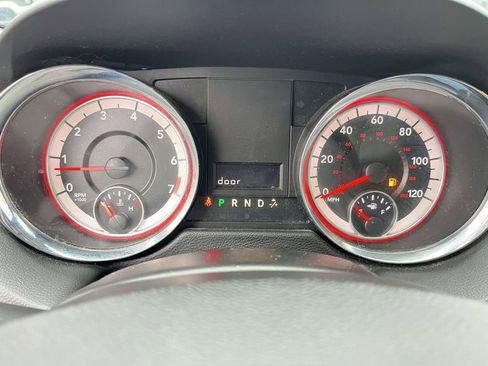 Used 2020 Dodge Grand Caravan SXT image 15