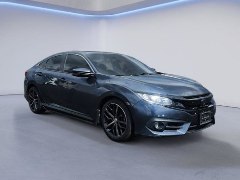 Used 2018 Honda Civic EX-L image 3