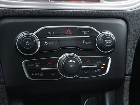 Used 2023 Dodge Charger SXT image 18