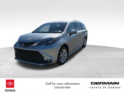 New 2025 Toyota Sienna XLE