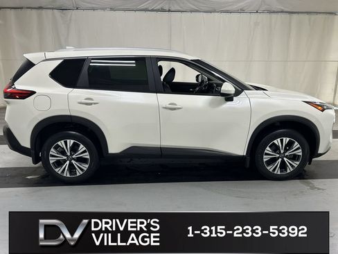 Used 2023 Nissan Rogue SV w/ SV Premium B Package AWD/4WD image 2