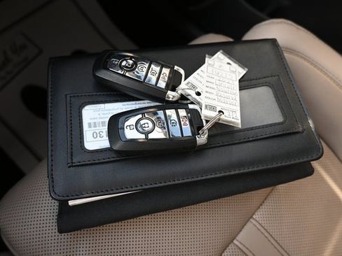 Used 2023 Lincoln Nautilus Reserve w/ Equipment Group 201A image 48