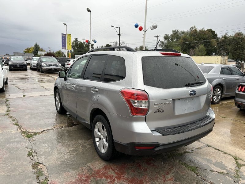 Used 2014 Subaru Forester 2.5i Premium w/ All-Weather Package AWD/4WD image 5