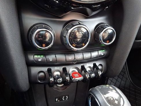 Used 2016 MINI Cooper S image 19