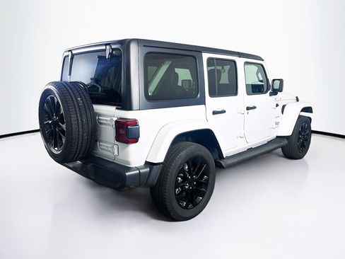 Used 2023 Jeep Wrangler Unlimited Sahara AWD/4WD image 9