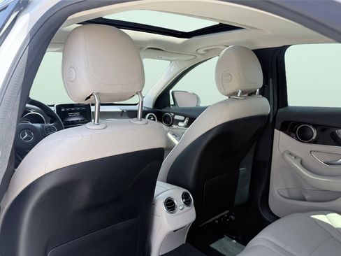 Used 2018 Mercedes-Benz C 300 Sedan image 43