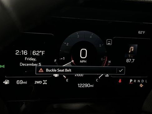 Used 2025 GMC Yukon XL Denali image 14