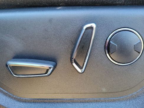 Used 2017 Ford F150 XLT w/ Equipment Group 302A Luxury image 19