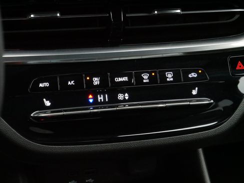 Used 2024 Buick Envista Avenir image 23