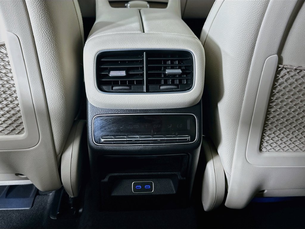 Certified 2024 Mercedes-Benz GLS 450 4MATIC image 26