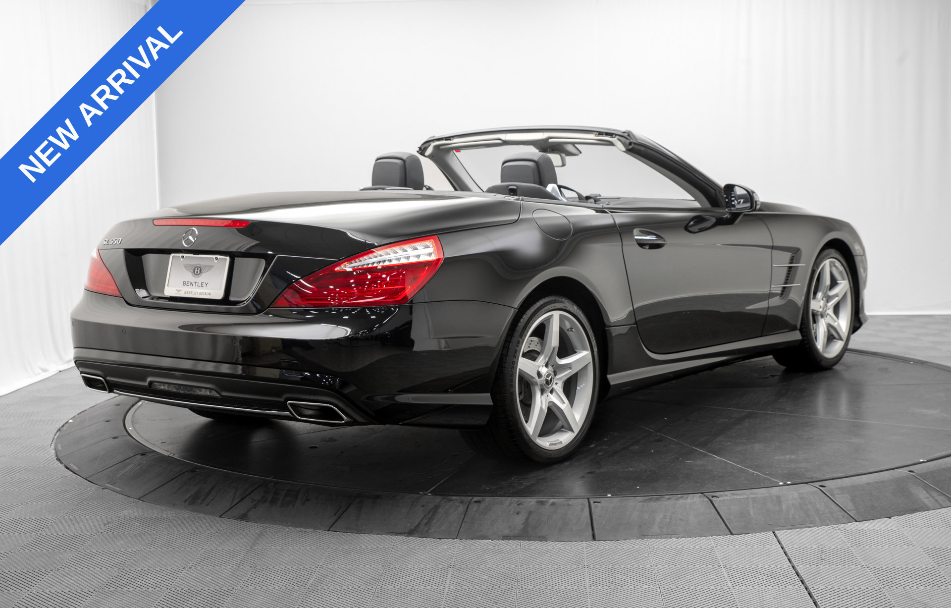 Used 2016 Mercedes-Benz SL 550 image 7