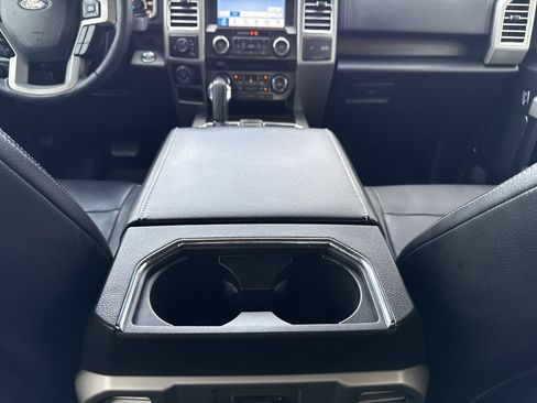 Used 2016 Ford F150 Lariat image 6