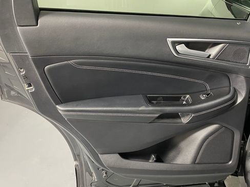 Used 2020 Ford Edge Titanium w/ Equipment Group 301A image 29