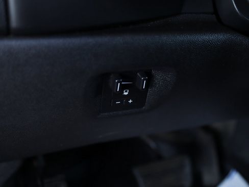 Used 2012 Chevrolet Silverado 2500 LT w/ Interior Plus Package image 10