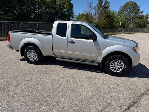 Used 2016 Nissan Frontier SV w/ SV Value Truck Package AWD/4WD image 36