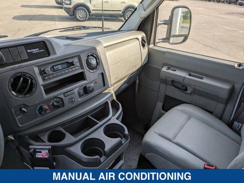 New 2025 Ford E-450 and Econoline 450 Super Duty w/ Power Equipment Group image 31