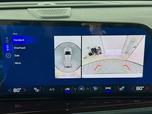 New 2026 Chevrolet Traverse Z71 w/ Enhanced Driving Package image 14