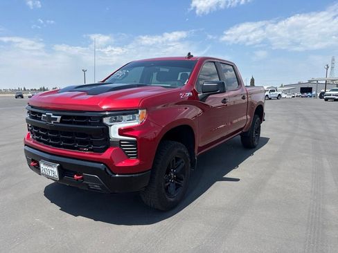 Certified 2024 Chevrolet Silverado 1500 LT Trail Boss w/ Convenience Package II AWD/4WD image 2