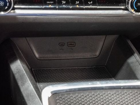 Used 2025 Chevrolet Equinox LT FWD image 21