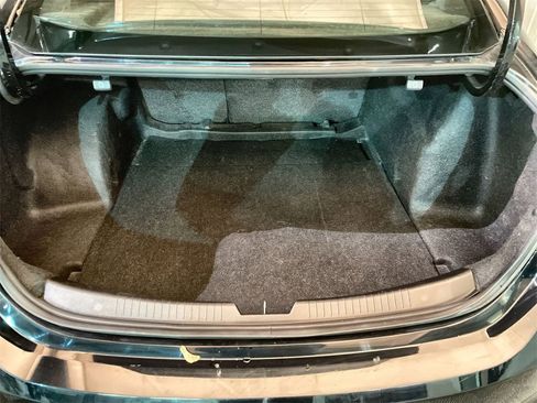 Used 2016 Chevrolet Malibu LT image 24