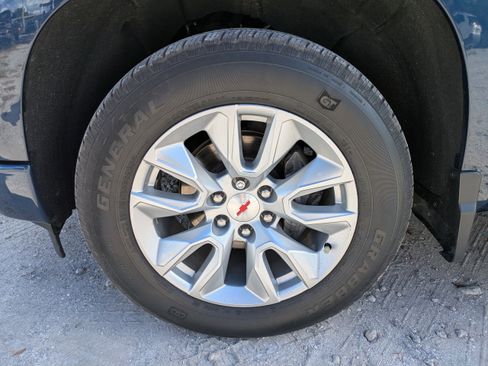 Used 2022 Chevrolet Silverado 1500 Custom image 8