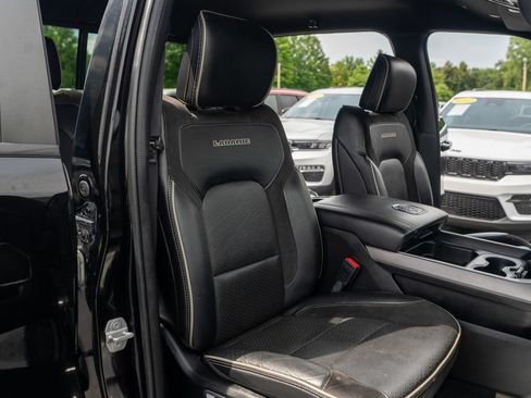 Used 2022 RAM 1500 Laramie w/ Night Edition AWD/4WD image 15
