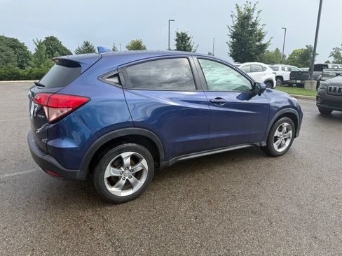 Used 2017 Honda HR-V EX image 5