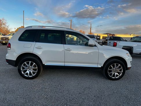 Used 2009 Volkswagen Touareg V6 AWD/4WD image 11