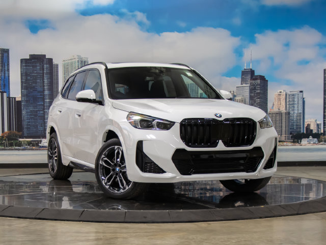 Used 2027 BMW X1 xDrive28i AWD/4WD image 1