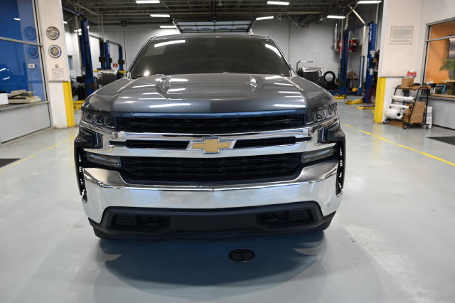 Used 2021 Chevrolet Silverado 1500 LT AWD/4WD image 2
