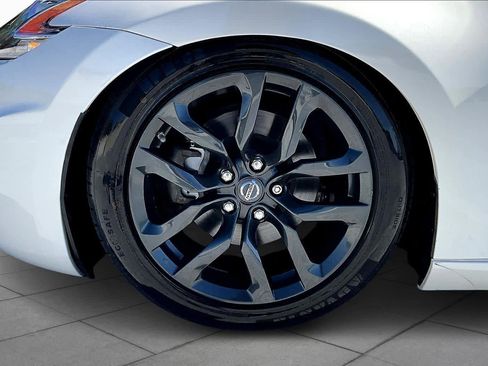 Used 2020 Nissan 370Z Coupe image 8
