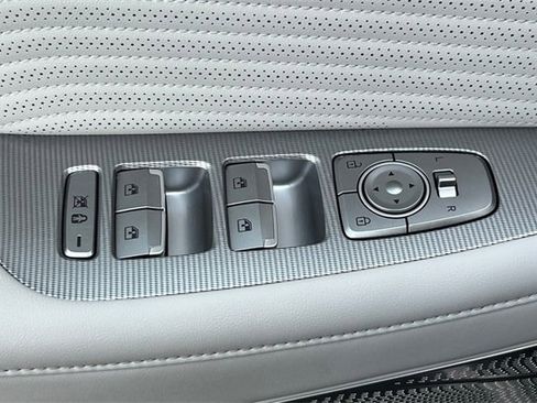 Used 2023 Hyundai Palisade Calligraphy image 15