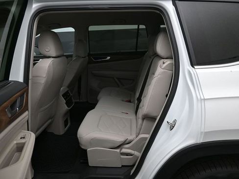 New 2026 Volkswagen Atlas SE image 11