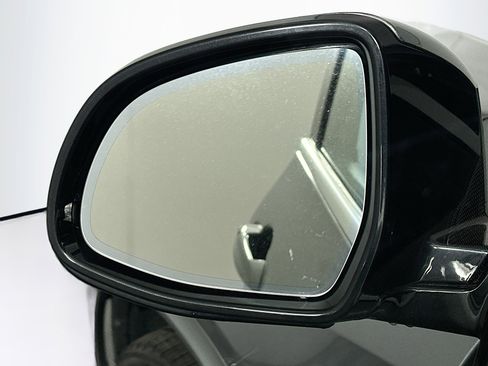 Used 2017 BMW X5 xDrive35d image 16