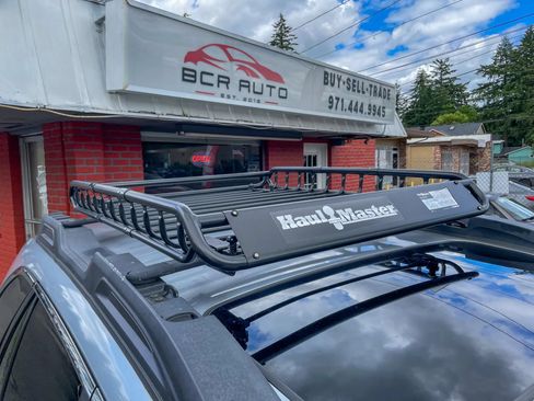 Used 2017 Subaru Outback 2.5i Limited AWD/4WD image 46