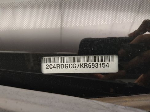 Used 2019 Dodge Grand Caravan SXT FWD image 33