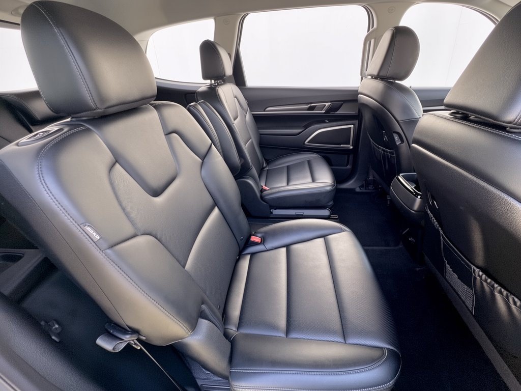 Used 2025 Kia Telluride S FWD image 29