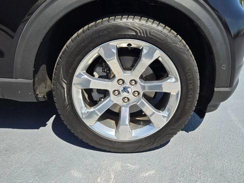 Used 2020 Ford Explorer Platinum w/ Premium Technology Package AWD/4WD image 9