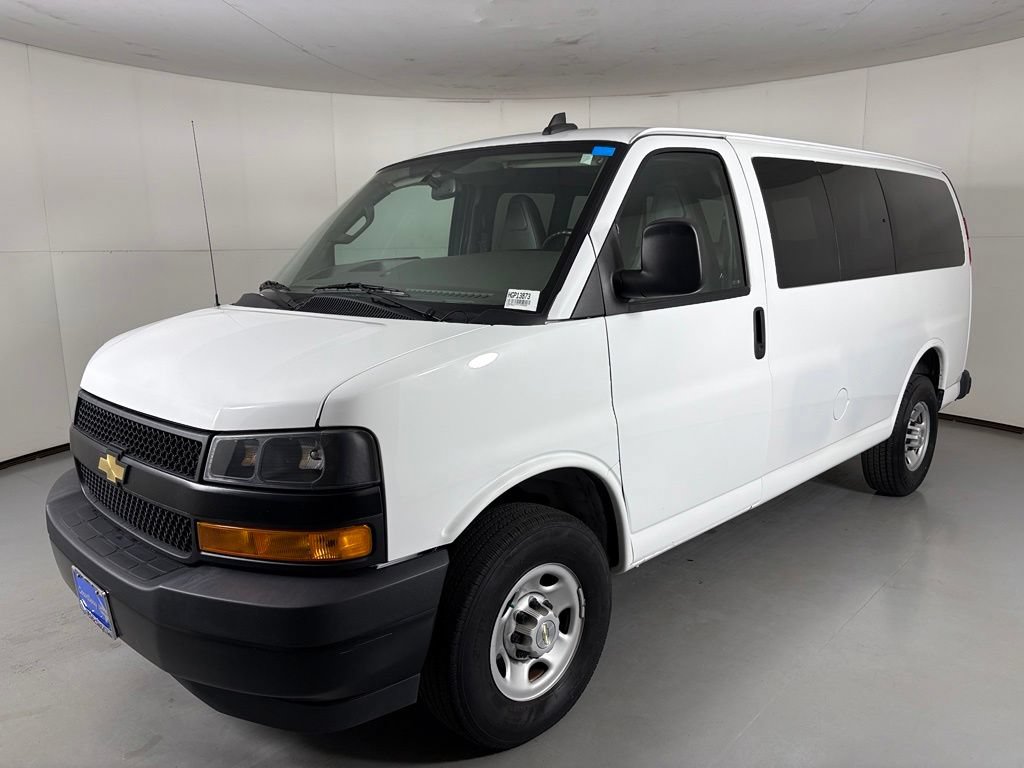 Used 2023 Chevrolet Express 3500 LS RWD image 6