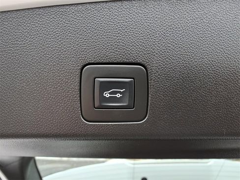 Certified 2023 Buick Encore GX Essence w/ Experience Buick Package image 35