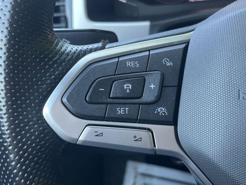 Used 2022 Volkswagen Atlas SEL Premium R-Line AWD/4WD image 37