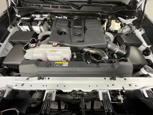 Used 2025 Toyota Tundra Platinum image 29