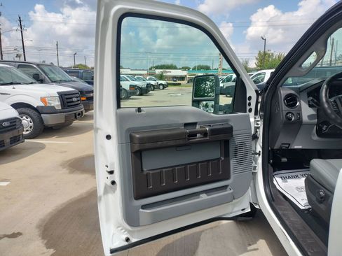Used 2011 Ford F250 XL w/ PWR Equipment Group image 23