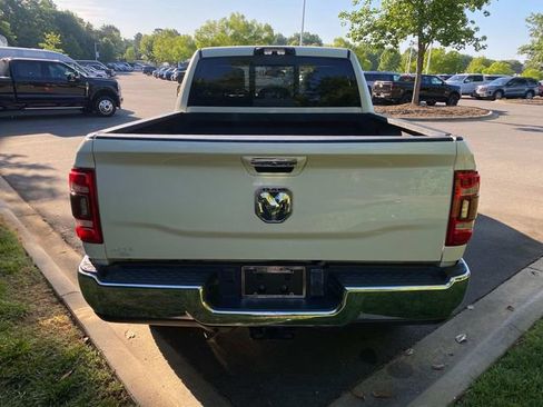 Used 2022 RAM 3500 Laramie AWD/4WD image 32