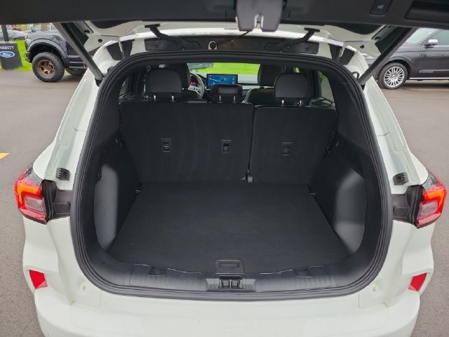Certified 2024 Ford Escape ST-Line w/ Tech Pack #1 AWD/4WD image 31